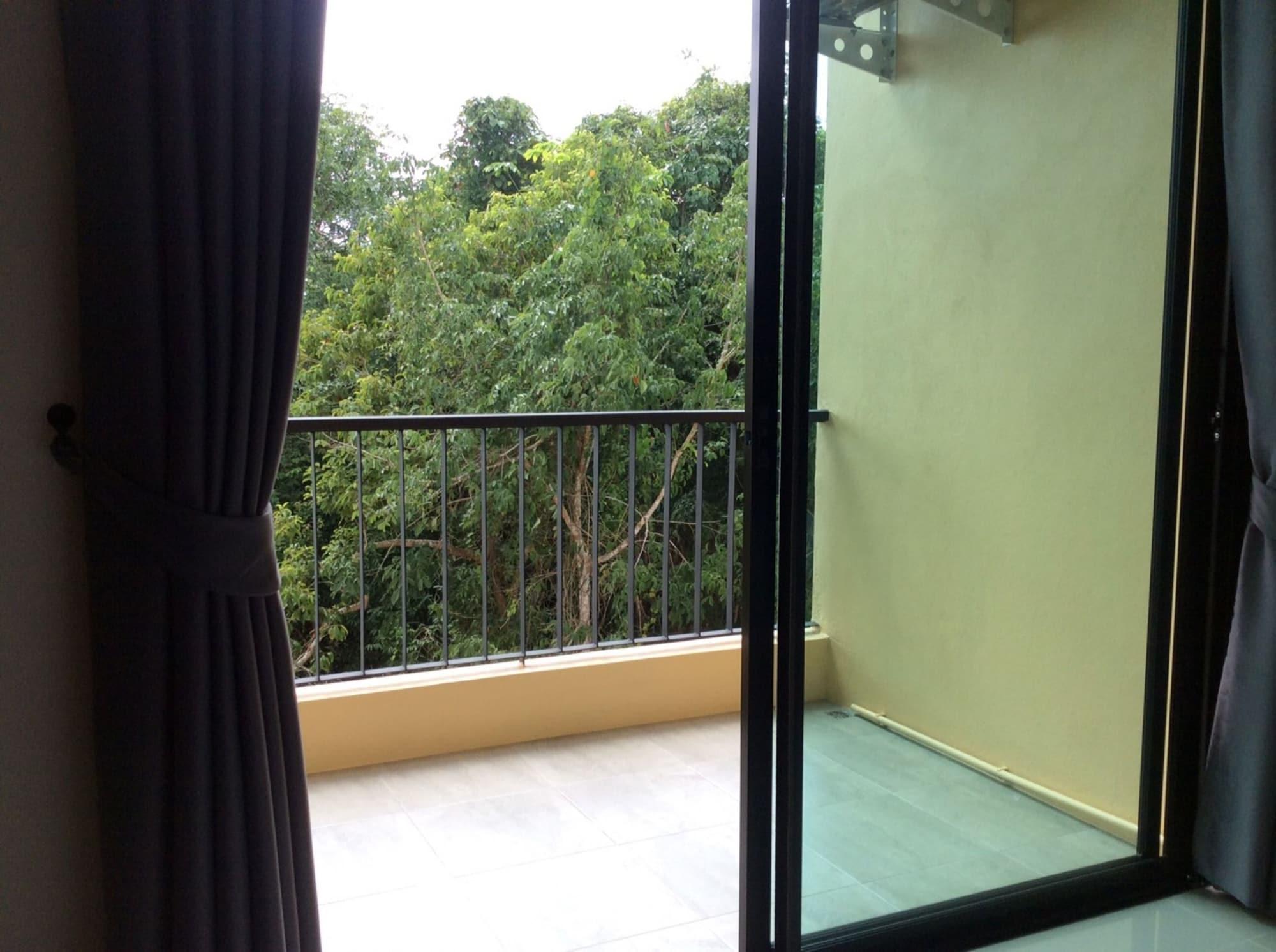 Srisuksant Urban Hotel Ban Nua Khlong Exterior photo