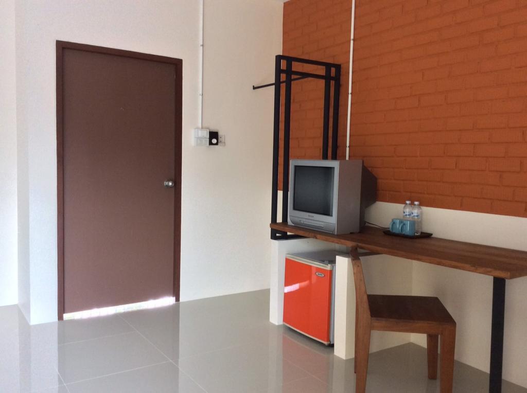 Srisuksant Urban Hotel Ban Nua Khlong Exterior photo